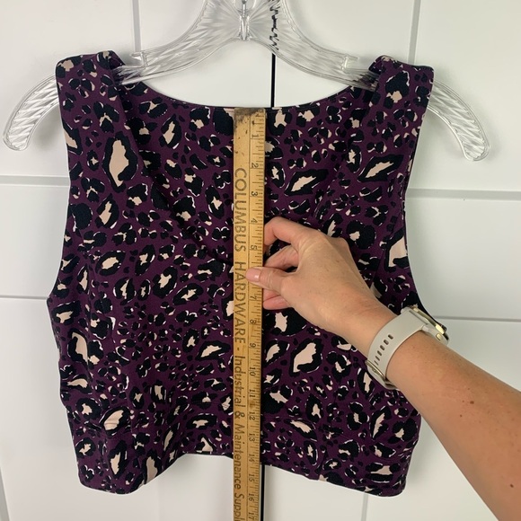 Lou & Grey LARGE Cropped Tank V Neck Purple Leopard Animal Print - Picture 3 of 4